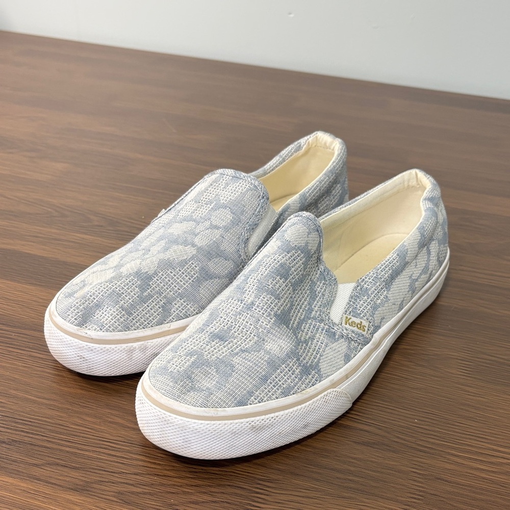 Keds‎ Jump Kick Leo Chambray Light Blue and Cream Patterned Slip-Ons Sz 8.5